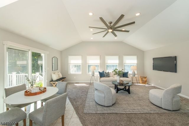 8 Judith Pl, Wayne Twp., NJ 07470