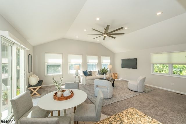 8 Judith Pl, Wayne Twp., NJ 07470