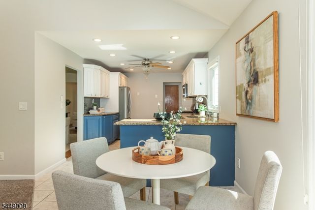 8 Judith Pl, Wayne Twp., NJ 07470