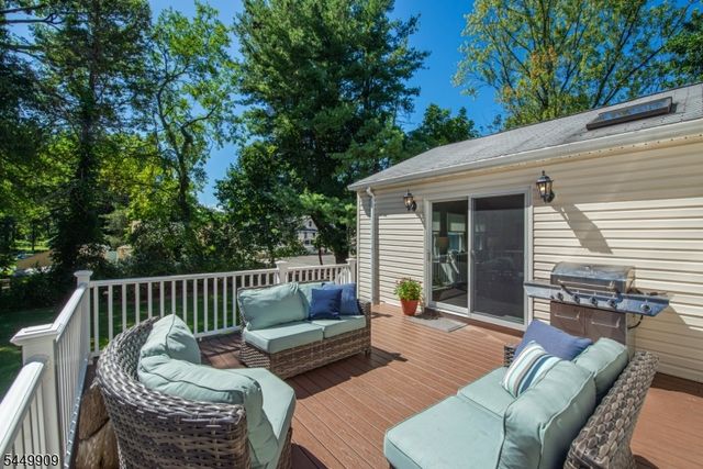 8 Judith Pl, Wayne Twp., NJ 07470