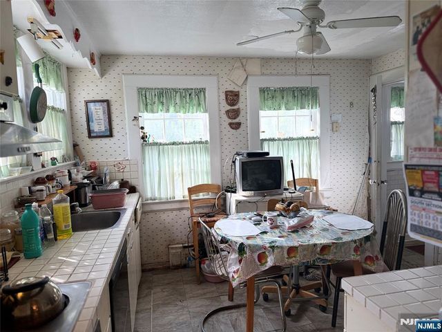 599 S Center Street, Orange, NJ 07050