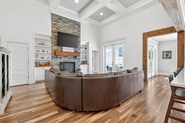 1089 Old Williamsport Pike, Columbia, TN 38401
