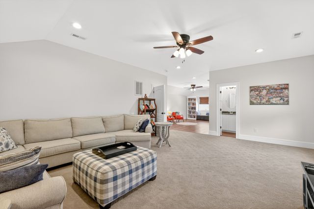 1089 Old Williamsport Pike, Columbia, TN 38401