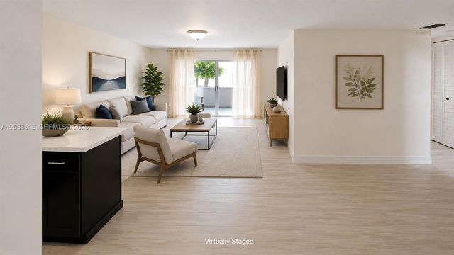 6904 N Kendall Drive F305, Pinecrest, FL 33156