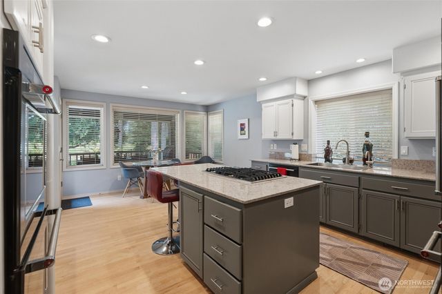 3729 SW Galway Court, Port Orchard, WA 98367