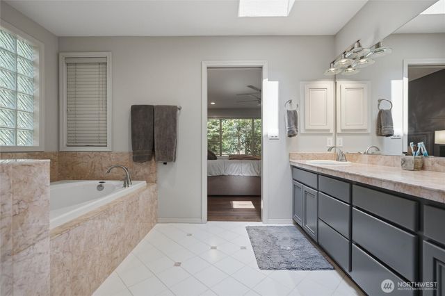 3729 SW Galway Court, Port Orchard, WA 98367