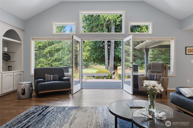3729 SW Galway Court, Port Orchard, WA 98367