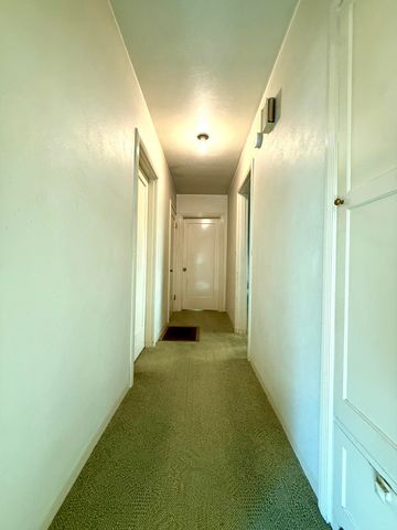 339 N 9th Street, Klamath Falls, OR 97601