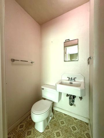 339 N 9th Street, Klamath Falls, OR 97601