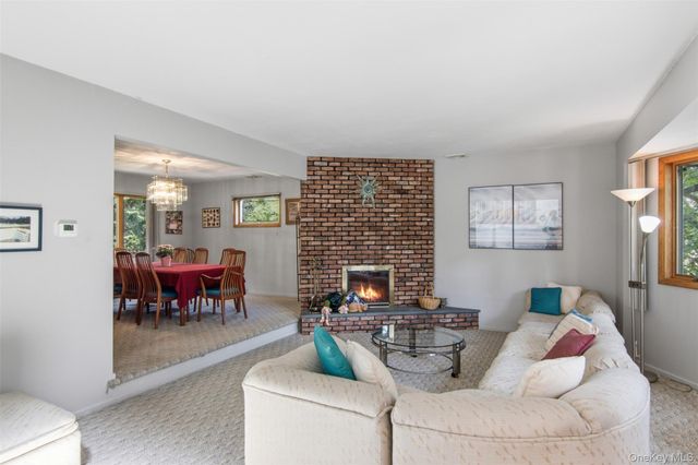 15 Beacon Drive, Port Washington, NY 11050