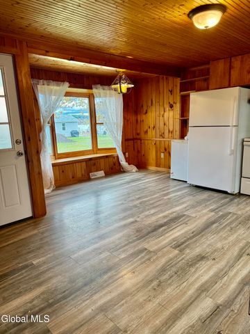 22 Crailo Lane, Schodack, NY 12123