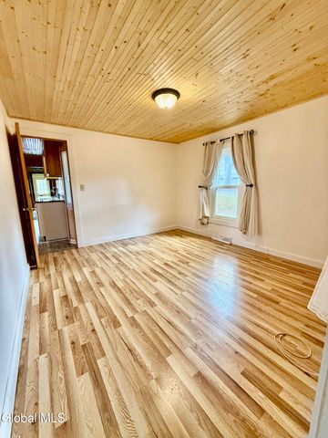 22 Crailo Lane, Schodack, NY 12123