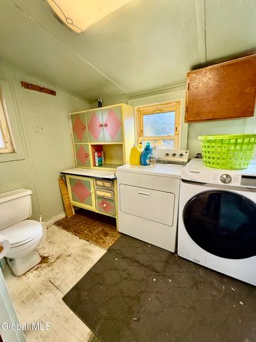 22 Crailo Lane, Schodack, NY 12123