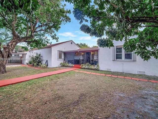 435 SW 33rd Avenue, Miami, FL 33135