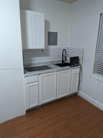 435 SW 33rd Avenue, Miami, FL 33135