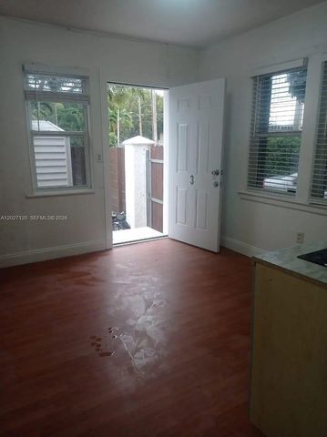 435 SW 33rd Avenue, Miami, FL 33135