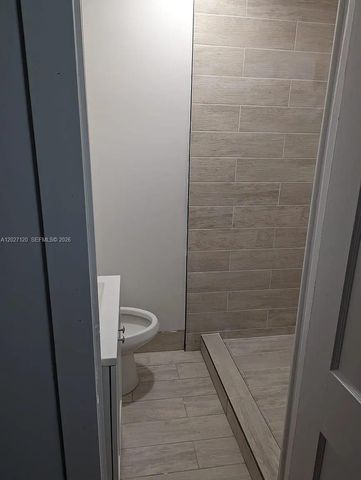 435 SW 33rd Avenue, Miami, FL 33135