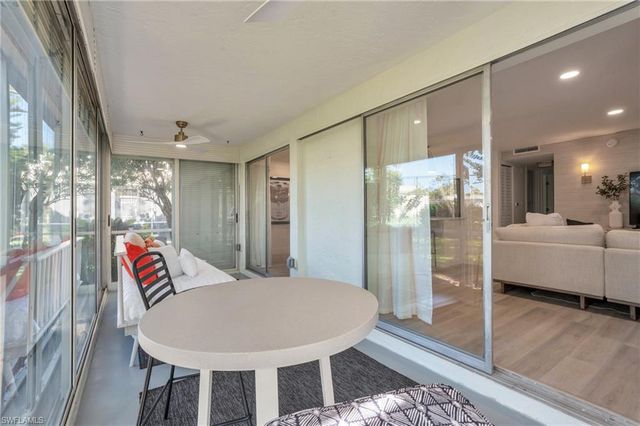 1549 Sandpiper ST 79, Naples, FL 34102