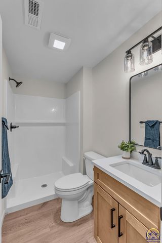 4849 NW Astor Park DR 4851 NW Astor Park Dr., Topeka, KS 66618