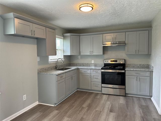 5345 Higgins Street, Houston, TX 77033