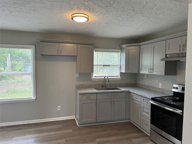 5345 Higgins Street, Houston, TX 77033