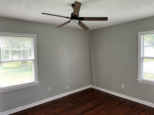 5345 Higgins Street, Houston, TX 77033