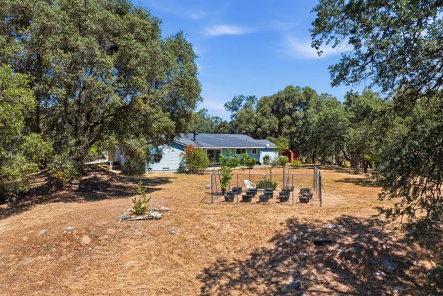 3071 Springhill Rd, Somerset, CA 95684