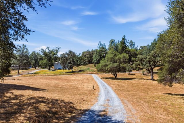 3071 Springhill Rd, Somerset, CA 95684