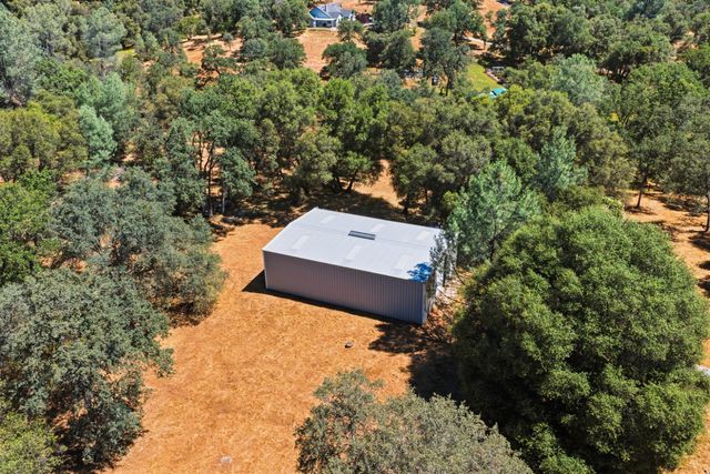 3071 Springhill Rd, Somerset, CA 95684