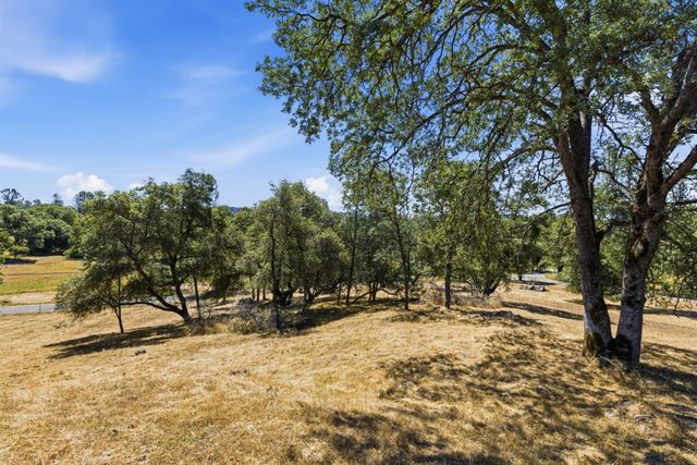 3071 Springhill Rd, Somerset, CA 95684