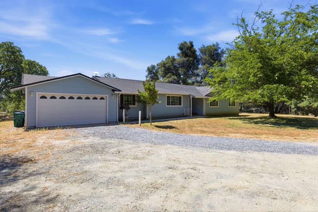 3071 Springhill Rd, Somerset, CA 95684