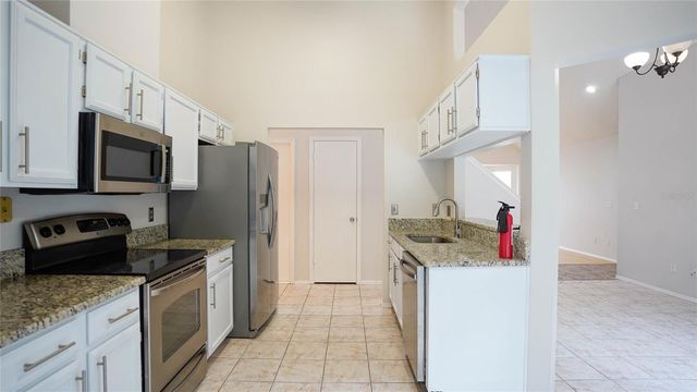 4501 BRIDGETON LANE, Orlando, FL 32817