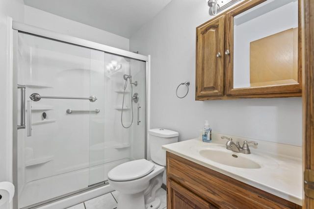 314 Sunset DRIVE, Pewaukee, WI 53072