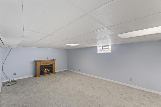 314 Sunset DRIVE, Pewaukee, WI 53072