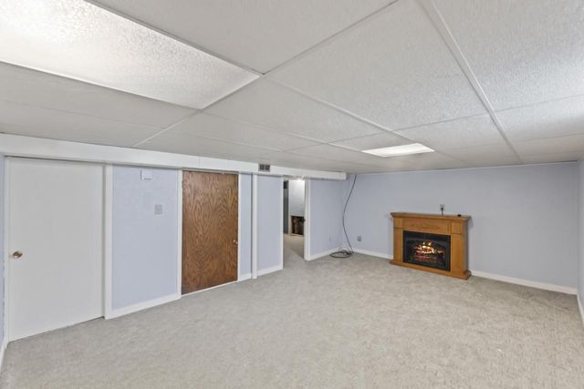 314 Sunset DRIVE, Pewaukee, WI 53072