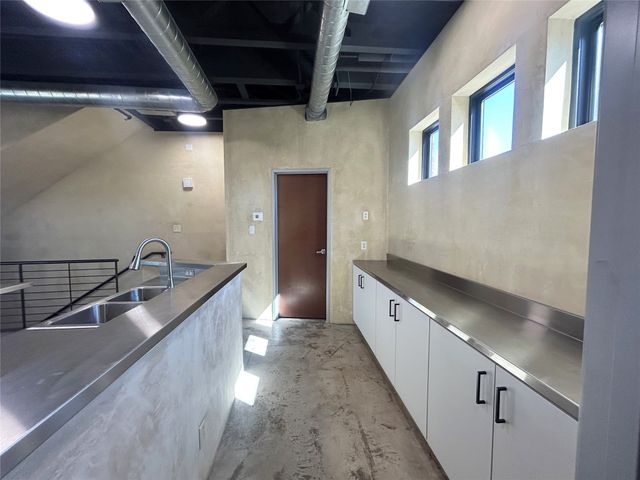 829 W Daggett Avenue H, Fort Worth, TX 76104