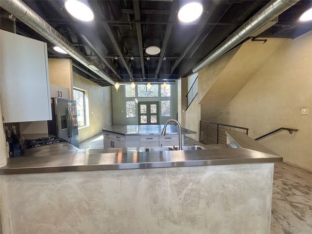 829 W Daggett Avenue H, Fort Worth, TX 76104