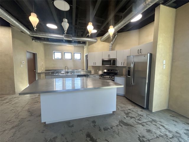 829 W Daggett Avenue H, Fort Worth, TX 76104