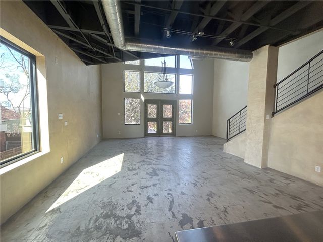 829 W Daggett Avenue H, Fort Worth, TX 76104