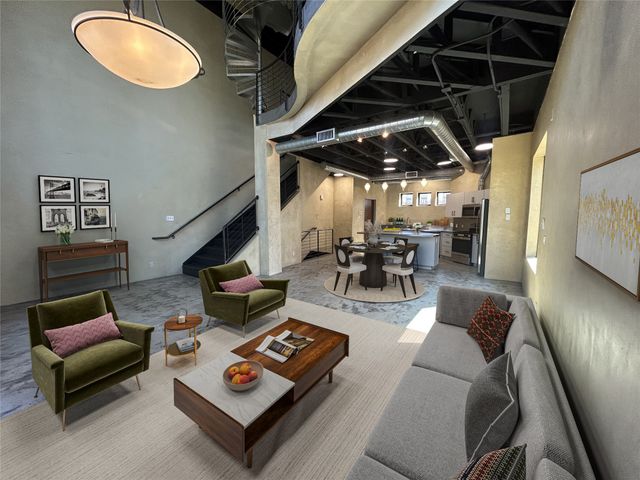 829 W Daggett Avenue H, Fort Worth, TX 76104