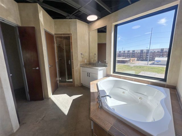 829 W Daggett Avenue H, Fort Worth, TX 76104