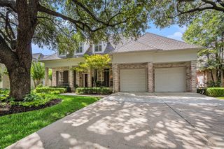 13611 N Tracewood Bend, Houston, TX 77077