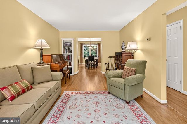 4720 EXETER ST, Annandale, VA 22003