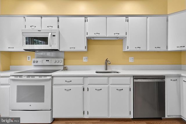 4720 EXETER ST, Annandale, VA 22003