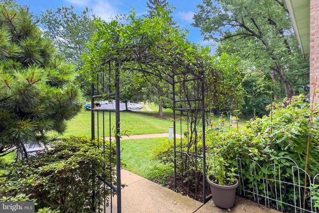 4720 EXETER ST, Annandale, VA 22003