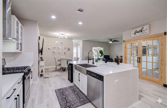 15430 Royce Holly Drive, Humble, TX 77346