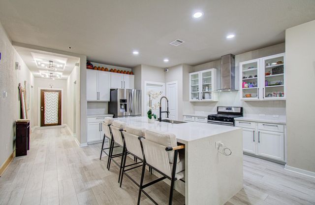 15430 Royce Holly Drive, Humble, TX 77346