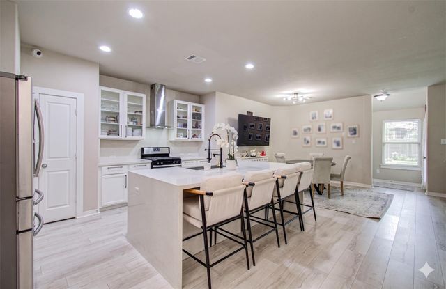 15430 Royce Holly Drive, Humble, TX 77346