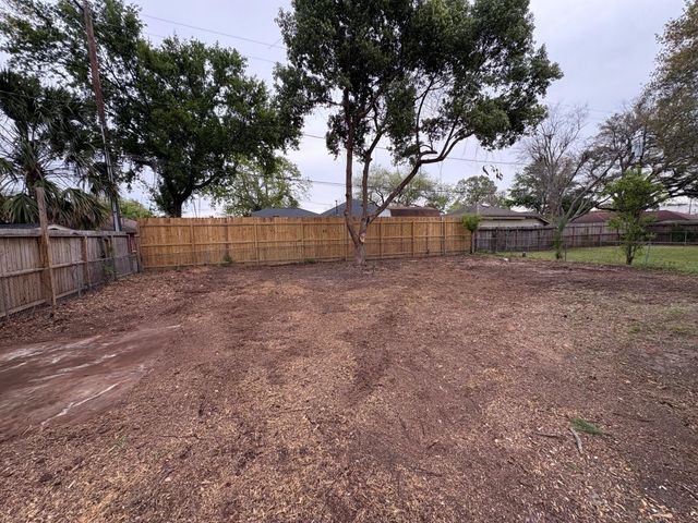 4314 Donna Bell Lane, Houston, TX 77018