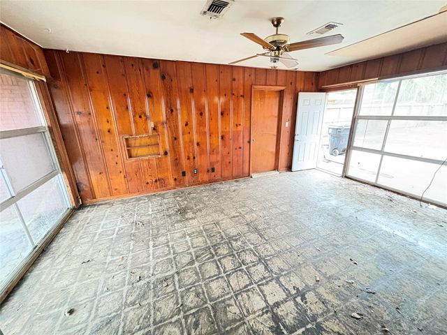 4314 Donna Bell Lane, Houston, TX 77018